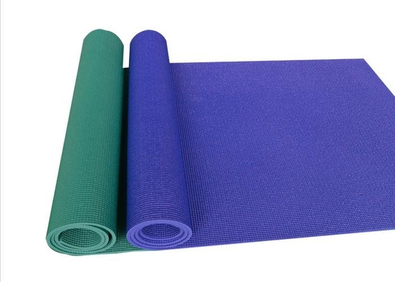 वाणिज्यिक क्लब जिम योग मैट 3 - 8 मिमी मोटी Bodiness विरोधी पर्ची आकार अनुकूलित